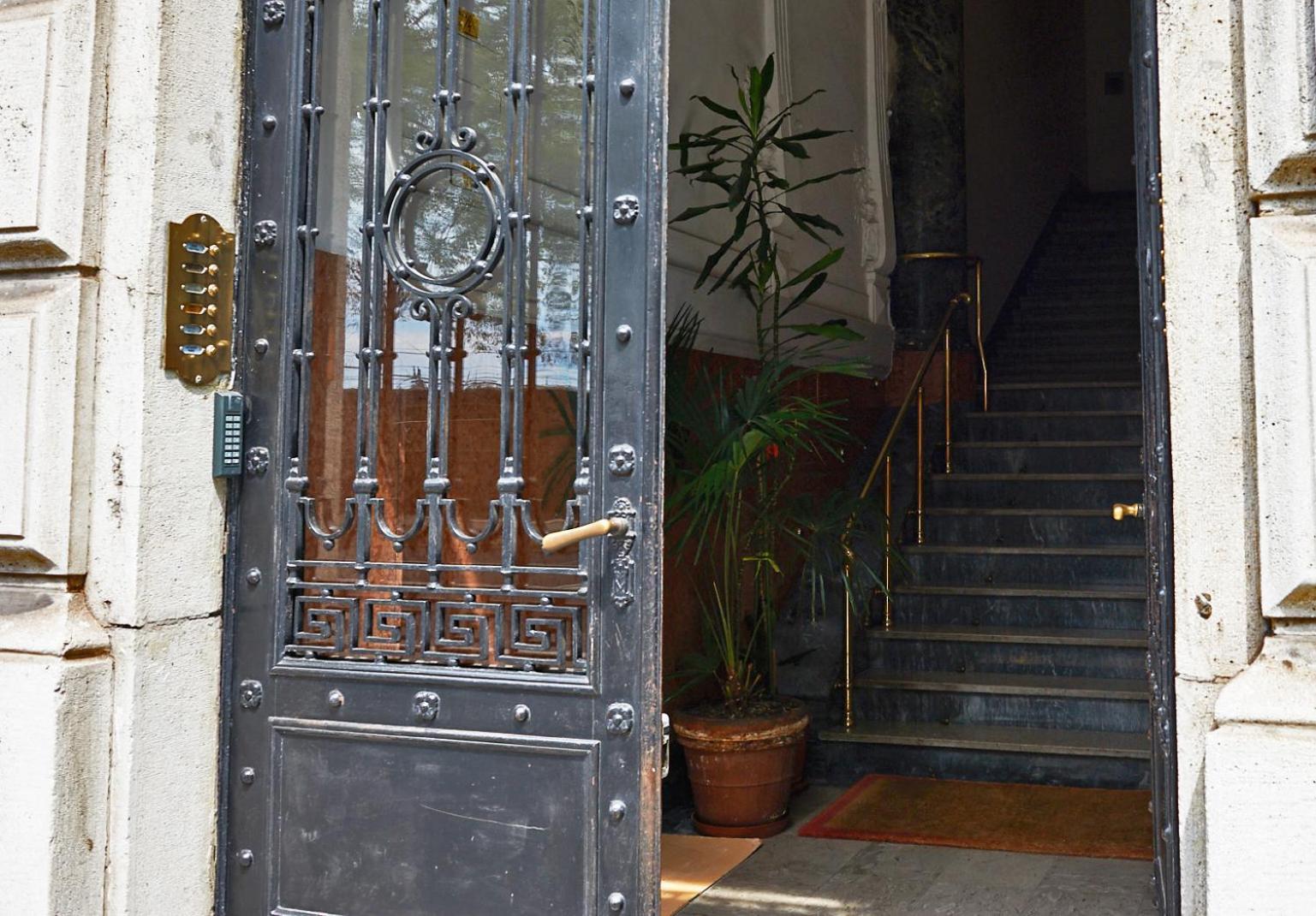 Italy Vacation Rental Trieste Exterior photo