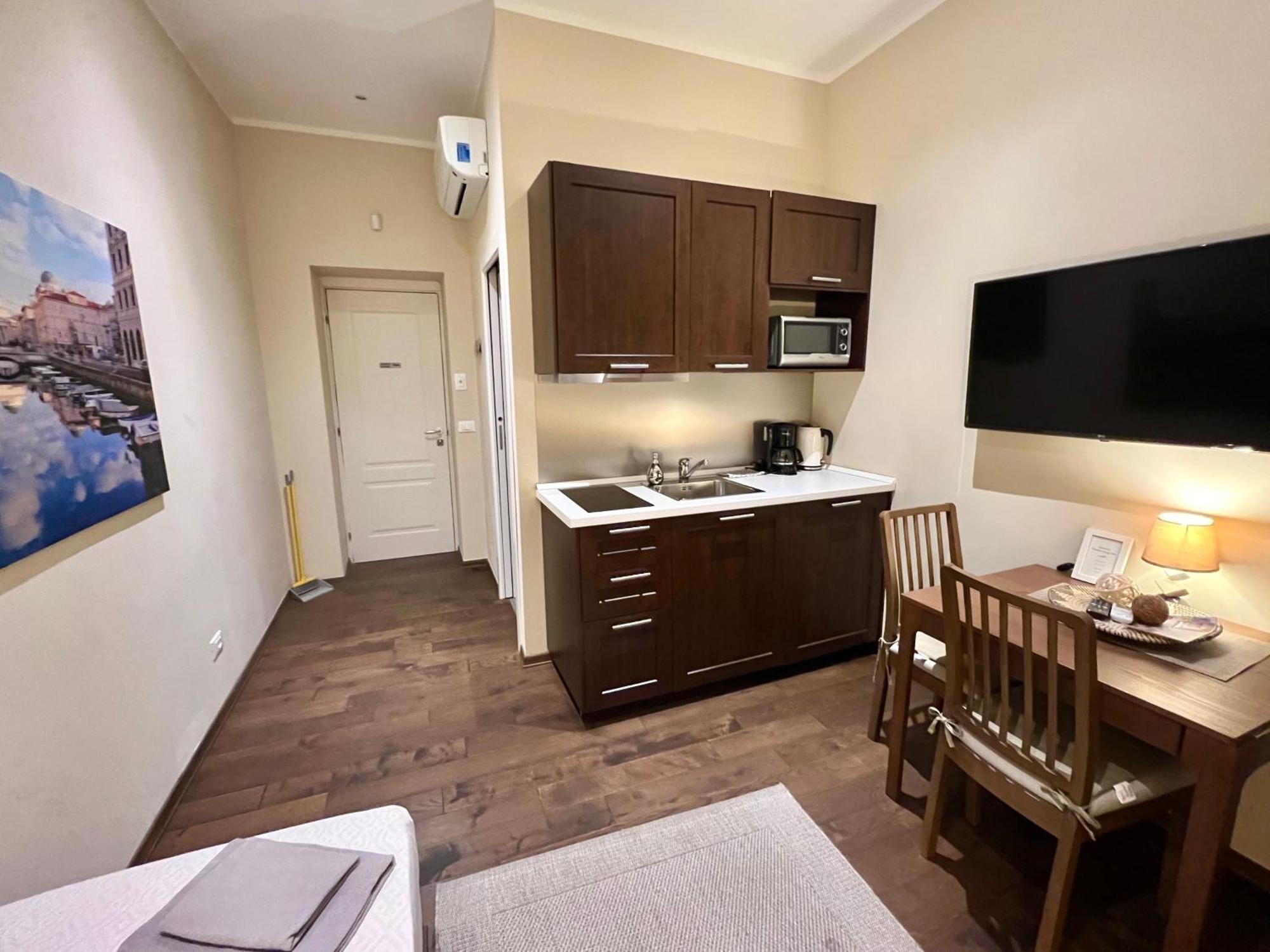 Italy Vacation Rental Trieste Room photo